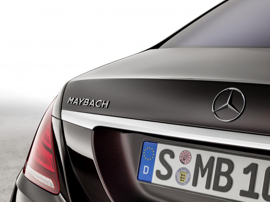 Детали экстерьера Mercedes-Maybach S600 2017 года  (WW) (фото 2 из 34)